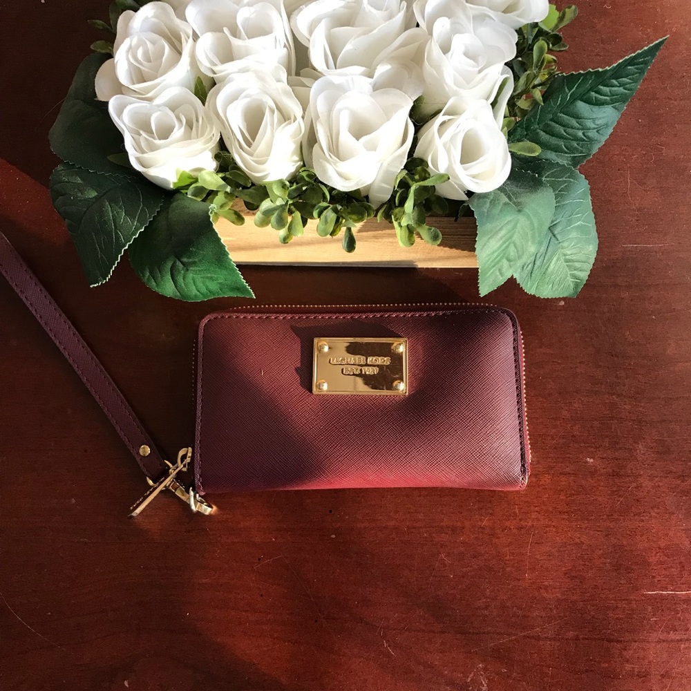 Michael Kors Wristlet